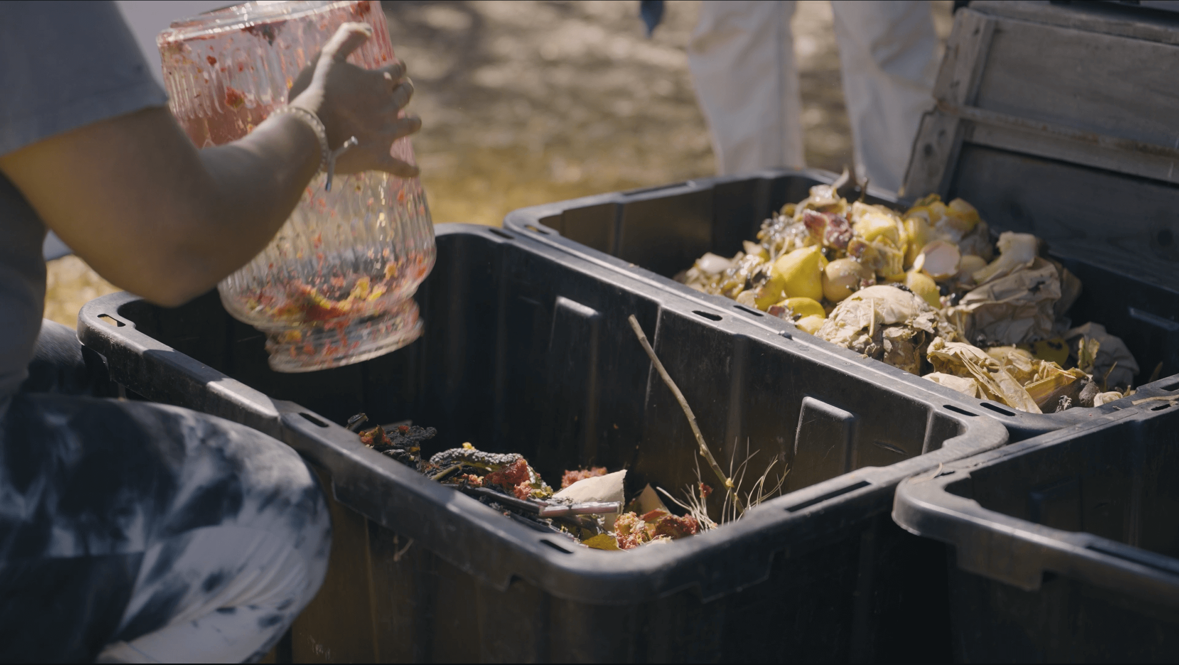 film-still-6-community-composting